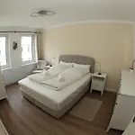 Jessop Haus Apartman *