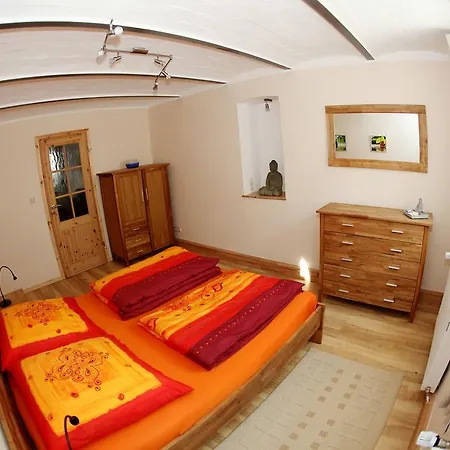 Jessop Haus Apartment