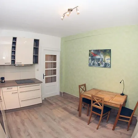 Jessop Haus Apartment